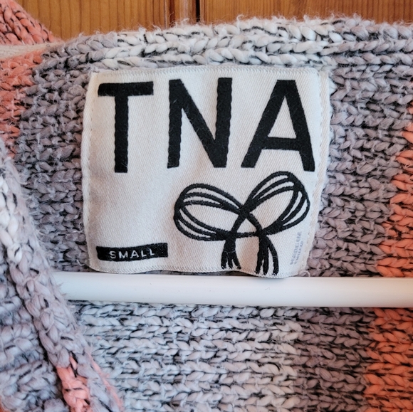 3/30$  🎉SALE!!!🎉 ARITZIA TNA Baja Beach Hoodie Size S💖🌟 - Picture 4 of 5